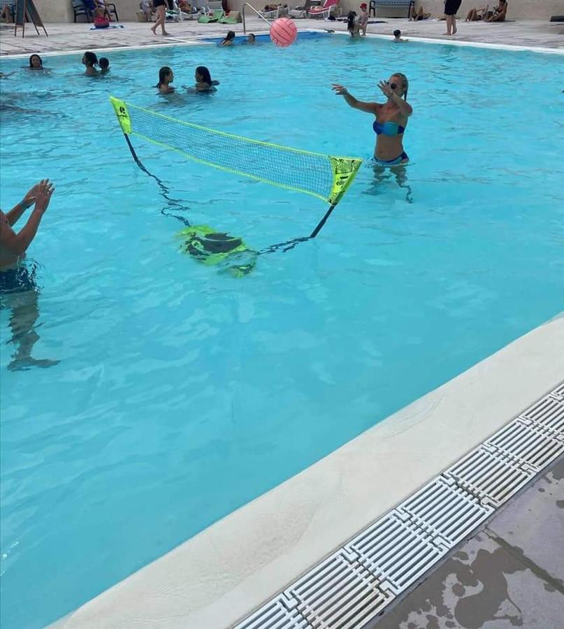 Vacances Familiales Dans Camping Avec Piscine Frejus Exterior photo