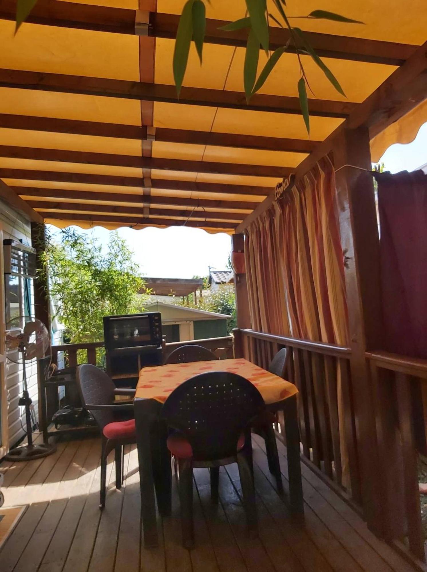 Vacances Familiales Dans Camping Avec Piscine Frejus Exterior photo