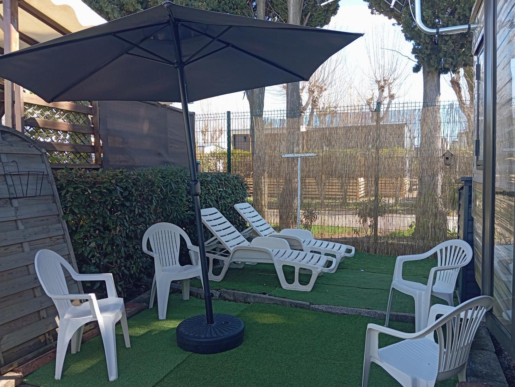 Vacances Familiales Dans Camping Avec Piscine Frejus Room photo